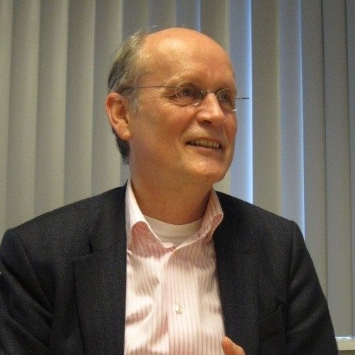 Hans Siebers in conversation during a seminar